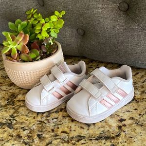 Adidas velcro tennis shoes!